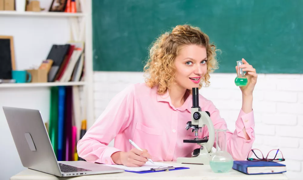 back-school-school-laboratory-equipment-studying-investigate-molecular-modifications-student-girl-with-laptop-microscope-school-teacher-keep-studying-every-day-study-microbiology