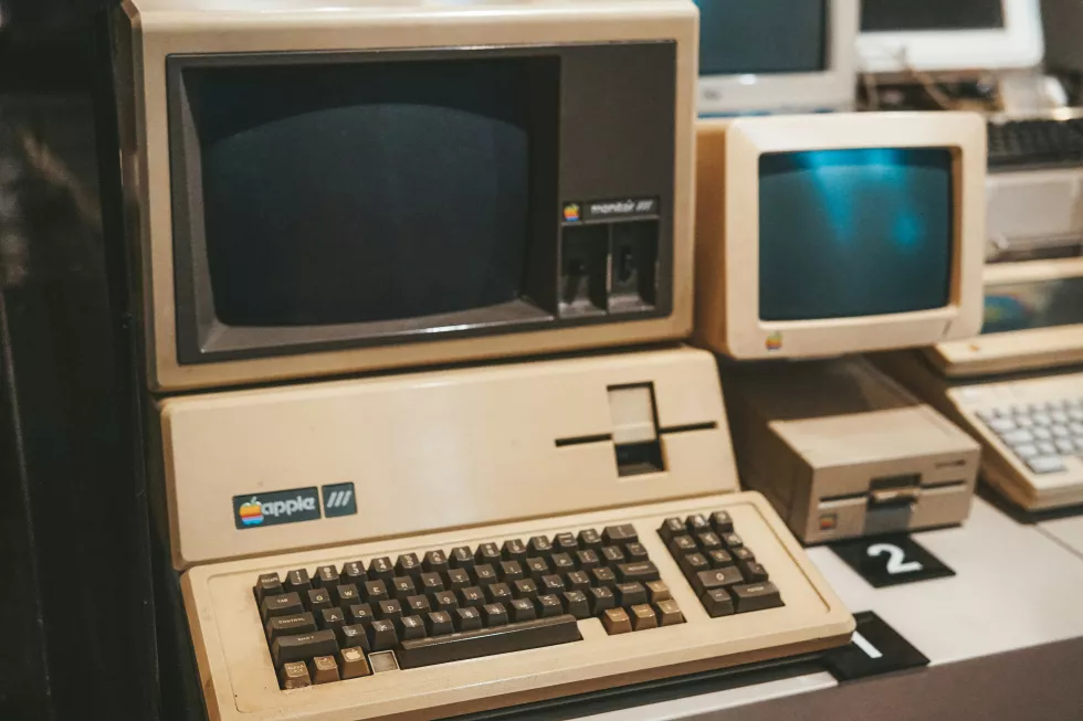 mert-kahveci-SsDZRqcCfSo-unsplash