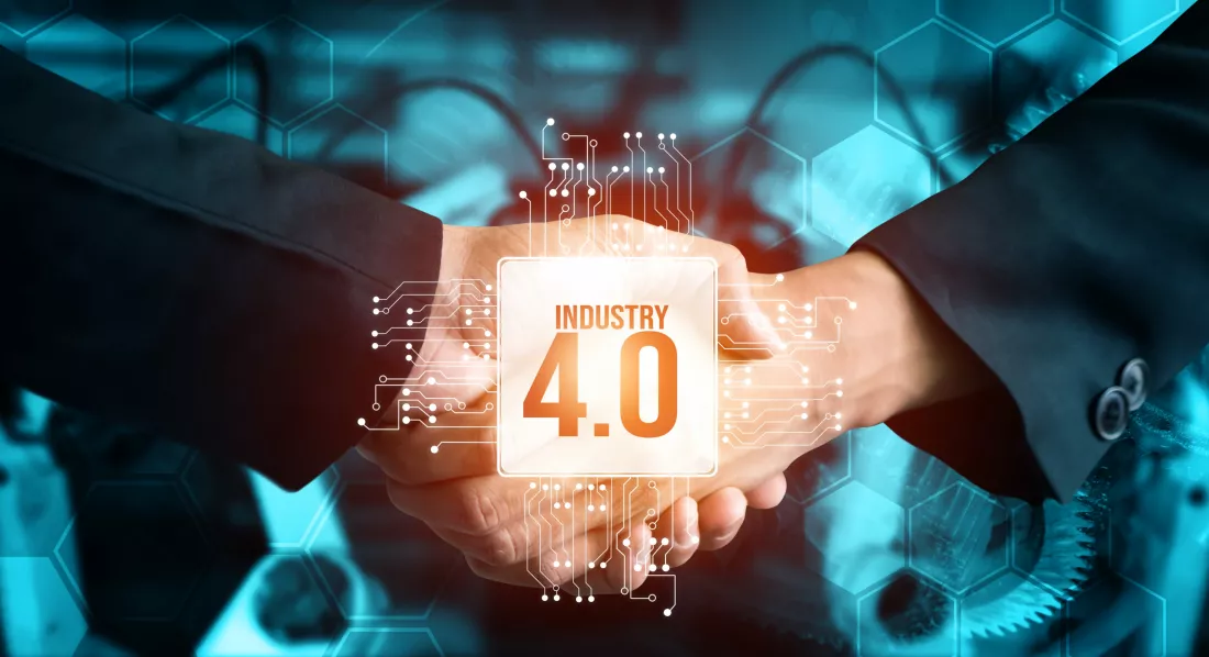 engineering-technology-industry-4-0-smart-factory-concept-3