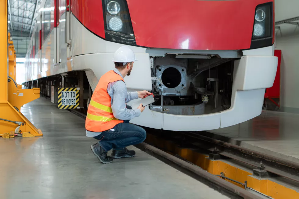 Inżynieria i bezpieczeństwo w transporcie szynowym