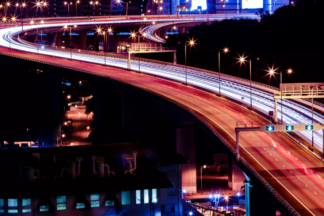 julian-lau-sA1xOIr5Hsg-unsplash