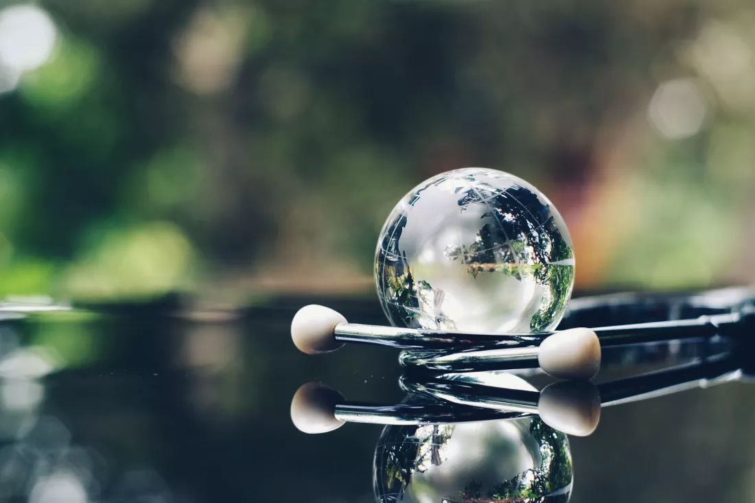 close-up-crystal-ball-water