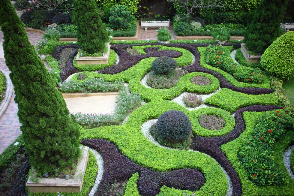 view-formal-garden
